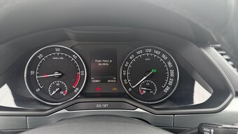 Škoda Superb Combi 2.0 TDI Ambition DSG - 11