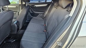 Volkswagen Passat 2.0 TDI BMT Comfortline - 11