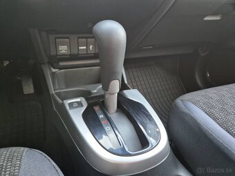 Predám  Honda Jazz 1.3 i-VTEC Comfort CVT - 11