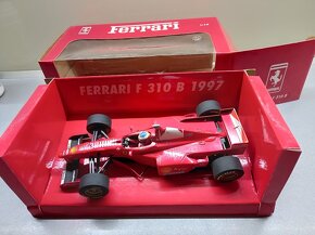 F1 FERRARI F310B MICHAEL SCHUMACHER MINICHAMPS 1:18 - 11