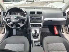 ŠKODA OCTAVIA COMBI 1.6 TDI 77KW ELEGANCE - 11