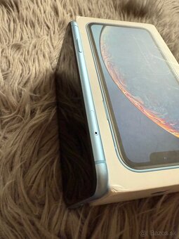 iPhone XR, Blue, 64GB - 11