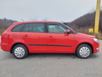 Škoda Fabia Combi 1,4 16V kúpená v SR / garážovaná - 11