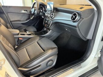 Mercedes GLA 200d 7-G Tronic/ Slovák/ Komplet servis - 11