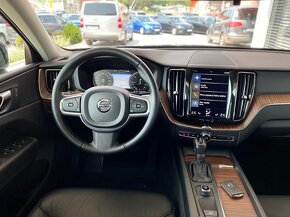 Volvo XC60 D4 140kW Geartronic AT/8 AWD Momentum - 11