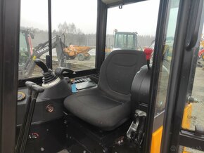 Minibagr JCB  15 C-1 2019r 200 motohodin - 11