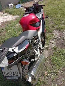 Honda CBR 600 F len s 11 900 km - 11