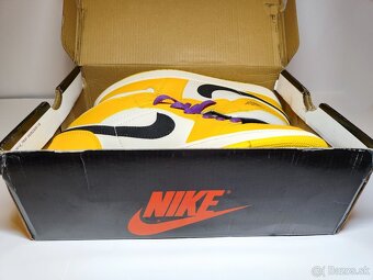 Nike air Jordan 1 Mid SE "Lakers" - 11