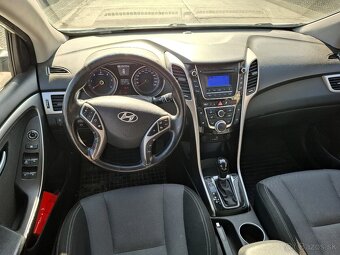 HYUNDAI i30 - 11