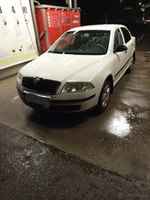 ŠKODA OCTAVIA 1.6 ELEGANCE s LPG 75kw - 11