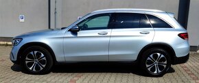 MERCEDES GLC 220D 143KW 9-G 4MATIC,BURMESTER,MRTVÝ UHEL, DPH - 11