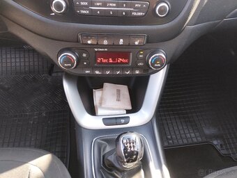 Kia Cee´d 1.6 GDi Gold - 11