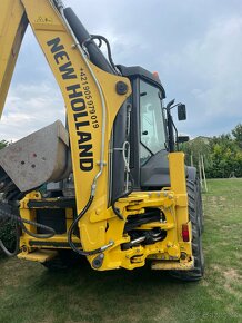 Traktorbager New Holland B115C rýpadlo-nakladač - 11