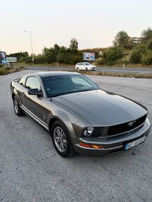 Ford mustang coupe, 4.0L, V6, USA - 11