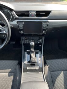 Škoda Superb 3 Combi DSG Panoráma - 11