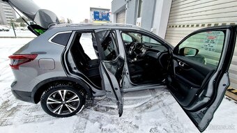 Nissan Qashqai 1,3 DIG-T Automat 160 PS Benzín Full. Led - 11