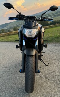 Yamaha MT07 - 11