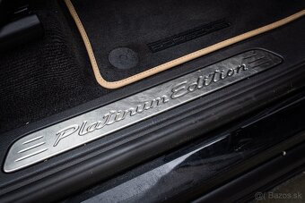 Porsche Cayenne Diesel Platinum Edition, Slovenské, DPH - 11