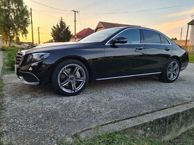 Mercedes E350 - 11