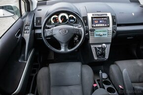 Toyota Corolla Verso 2.0 D - 11