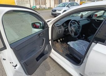 Škoda Rapid 1.2TSI 63KW,ELEGANCE,1.MAJITEL benzín manuál - 11