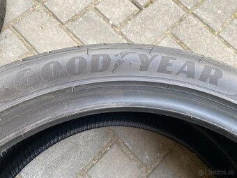 Goodyear Eagle F1 275/35 R19 a 245/40 R19  DVOJROZMER  letné - 11