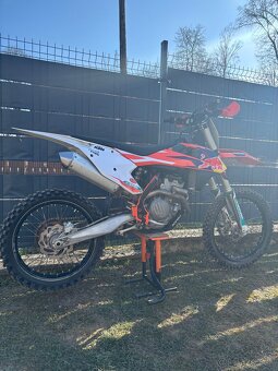 Predám Ktm sxf 250 - 11