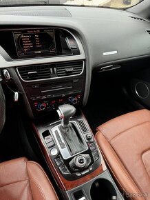 Audi A5 Cabrio 3.0TDi - 11