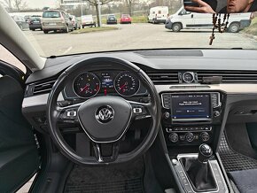 VW Passat Variant B8 2.0 TDI 140kW manual Highline - 11