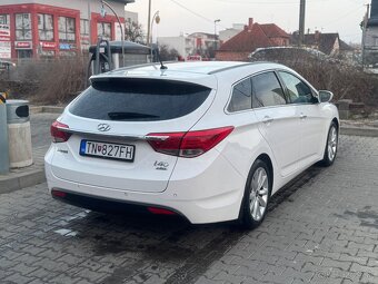 Predám Hyundai I40 CW - 11