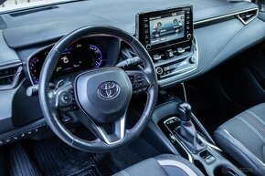 Toyota Corolla TS 2.0 Hybrid Dynamic Force e-CVT GR Sport - 11