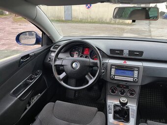 VW Passat 1,9TDi BlueMotion - 11