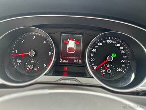 Volkswagen Passat Variant 1.6TDI BMT Comfortline DSG - 11