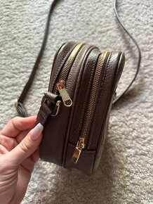 Gucci crossbody taška Supreme monogram Ophidia - 11