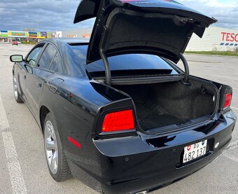 Dodge charger 5.7 R/T hemi - 11