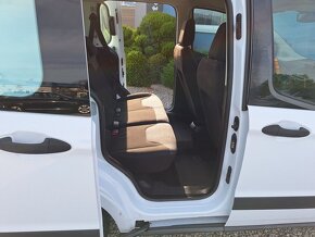 Ford Transit Courier 1.5TDCi NAVI, 5. míst, KLIMA - 11