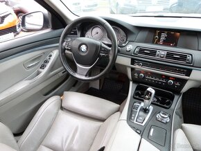 BMW Rad 5 525d xDrive, SK Auto  - 11