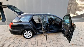 Toyota Avensis Combi 2.0did - 11