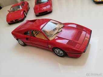 1:24 Bburago 4ks FERRARI modely 80 roky - 11