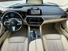 BMW rad 5 530xD Touring Luxury Individual - 11