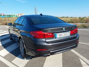 BMW 540i xDrive AT/8 250 kw r.2018 benzín 211 tis.km - 11