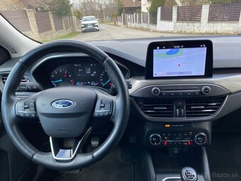 Ford Focus Turnier 1.5 EB Titanium 1. majitel 11/2019 - 11