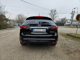 Infiniti FX30 dS - 11