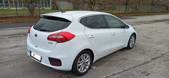 KIA Ceed 1.4 CVVT UEFA edicia Gold+Platinum - 11