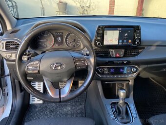 Hyundai i30 Fastback 1.4 T-GDi Automat 7 DTC - 11