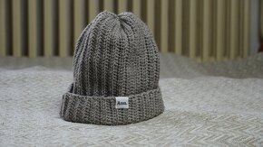 Ručne vyrobené háčkované čiapky (beanies) značky Ann. - 11