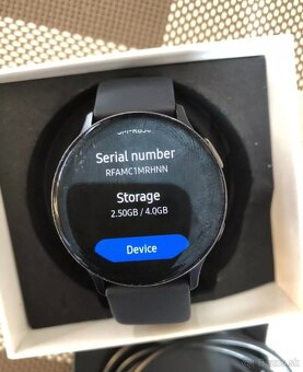 Samsung Galaxy watch  Active 2 - 11