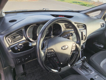 Kia Ceed SW 1.6 CRDi Platinum Automat - 11