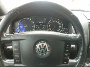 Volkswagen Touareg 3.0Tdi - 11