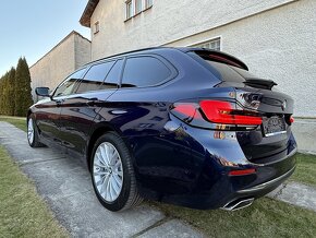 BMW rad 5Touring Luxury Line 520d XDrive,LEASER SVETLA,KOZA - 11